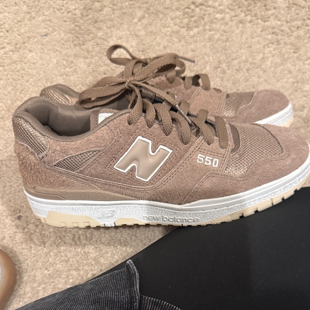New Balance Men's 550 Tan Sneakers